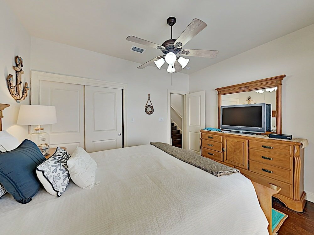 Фото Deja Blue Cove