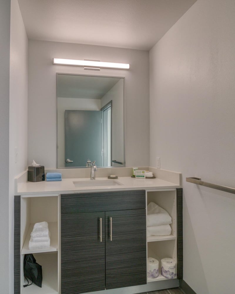 Фото Post Time Inn