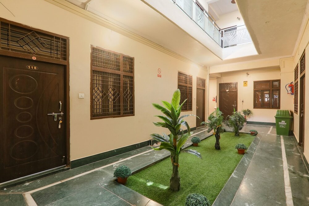 Фото Fabhotel Haidri Inn