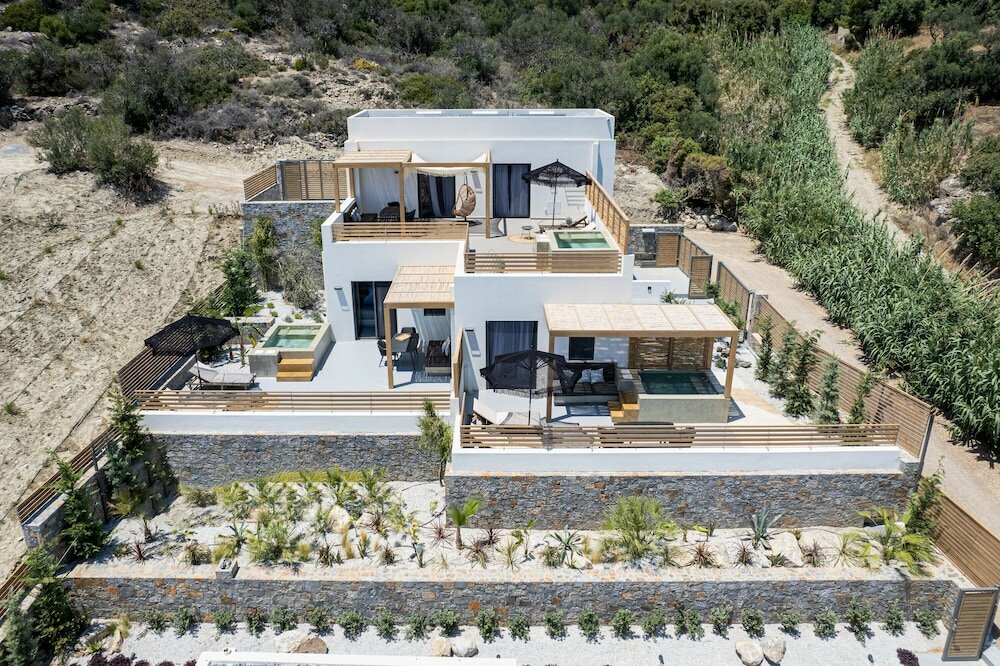 Фото Mneme Suites & Villas