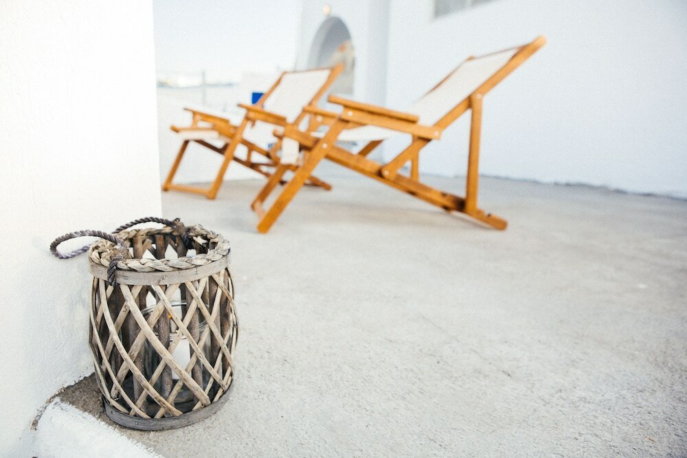 Фото Alafropetra Luxury Suites