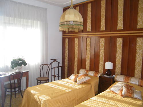 Фото Romulus Rex Bed And Breakfast