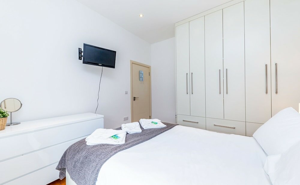 Фото Executive Apartments in Central London with WiFi