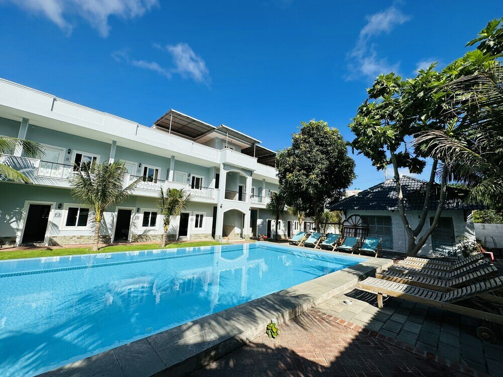 Фото отеля 1