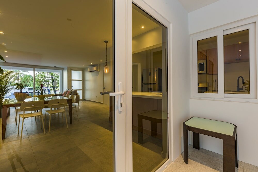 Фото Boca Catalina Modern Villa