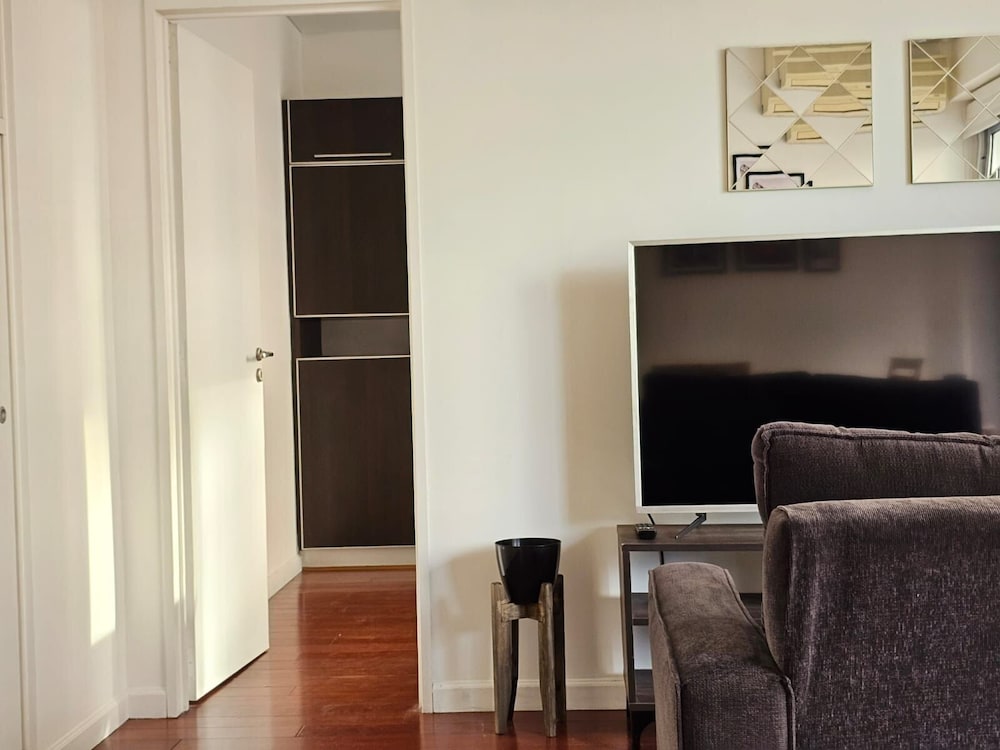 Фото Puerto Madero frente al Hotel Madero