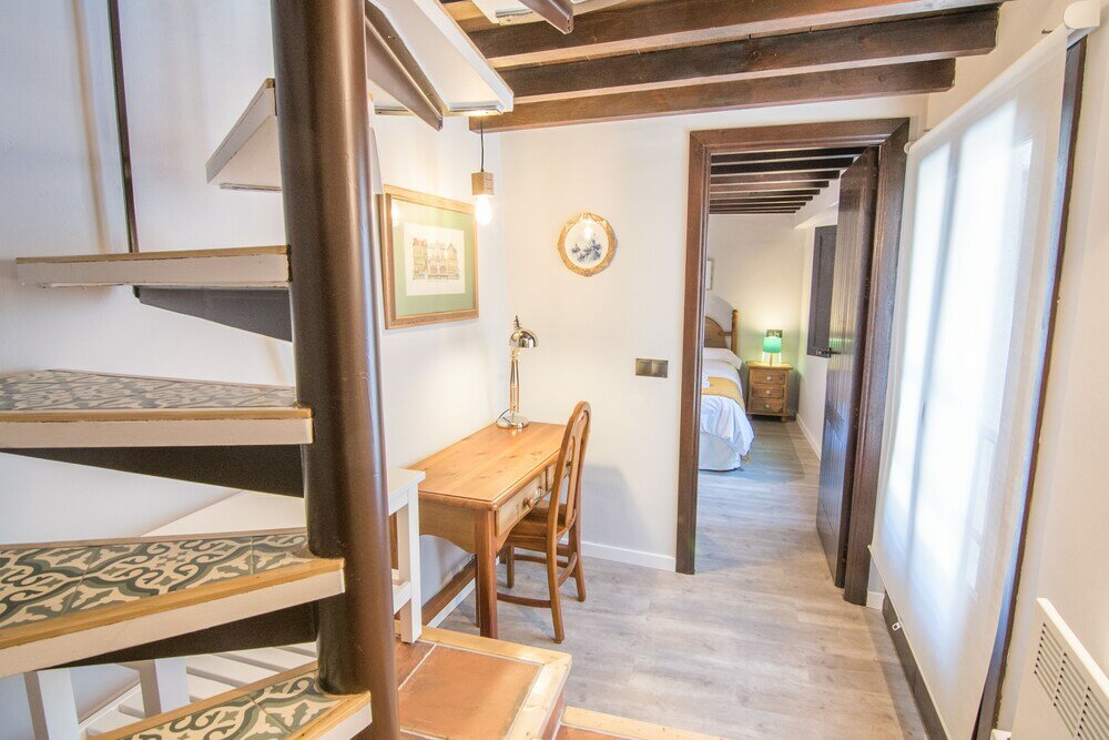 Фото TuGuest Alhambra Apartments II