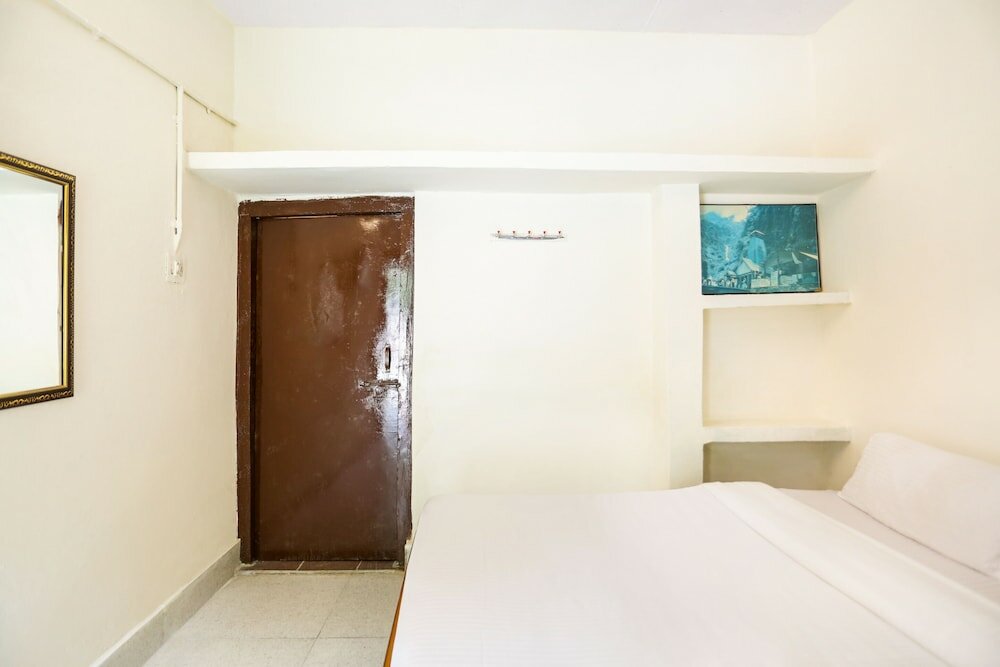 Фото Spot On 44566 Hotel Gautam Park