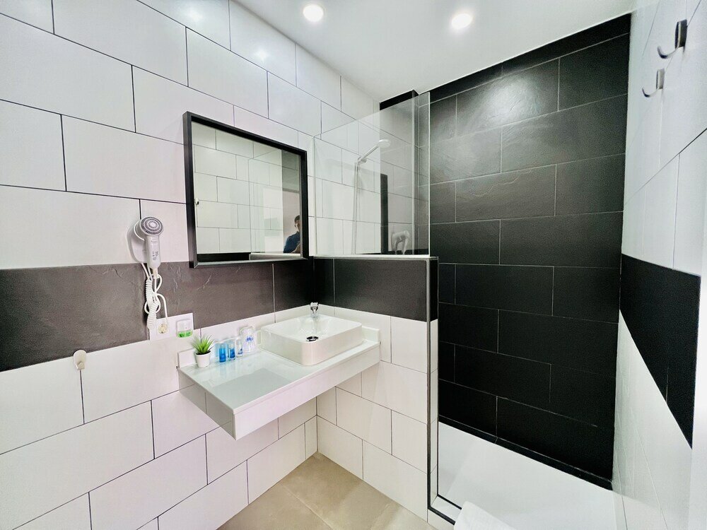 Фото Dori Rooms Hostal