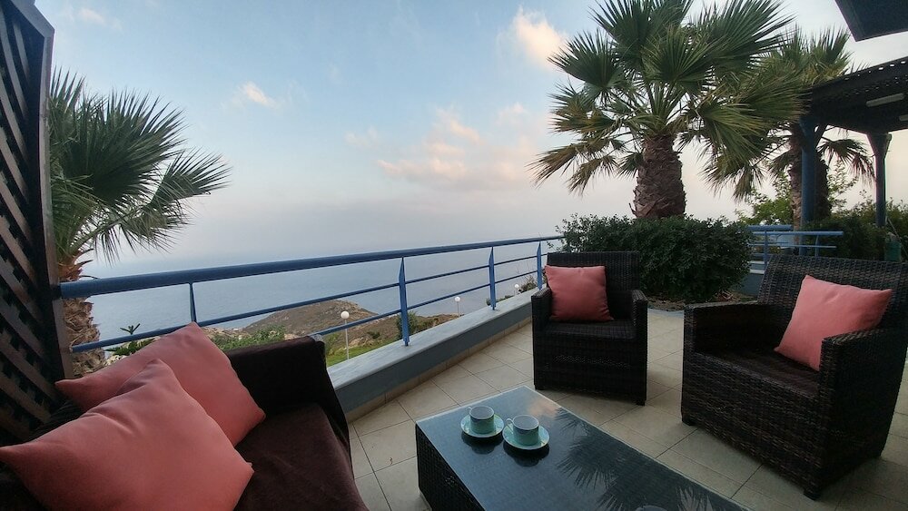 Фото Villa Afrodite Private Pool On The Roof Sea View