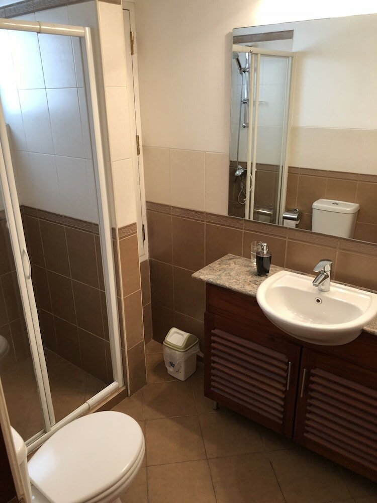 Фото Hedges Court Residencies Colombo City