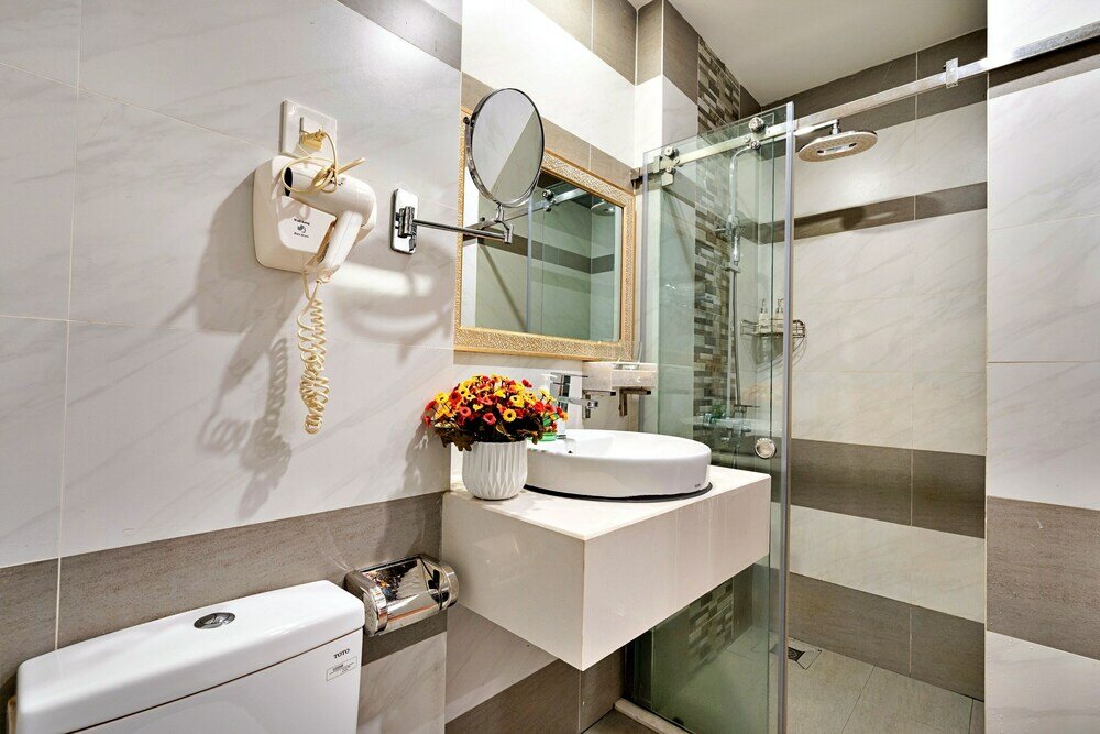 Фото Hanz Luna Hotel