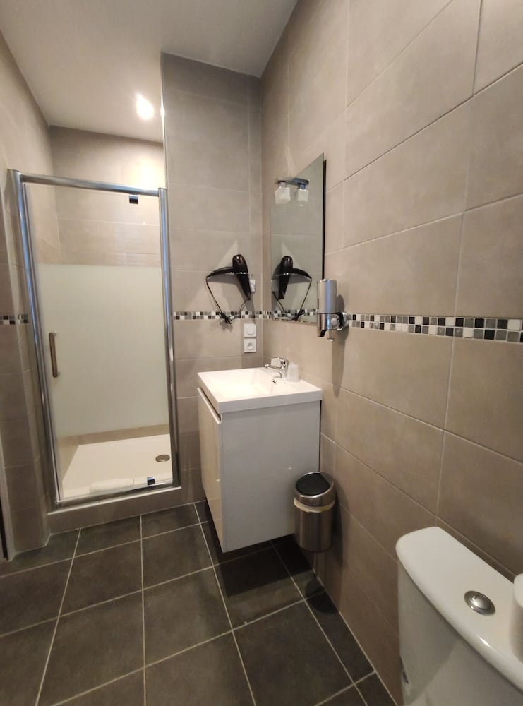 Фото Hôtel Le Dormeux