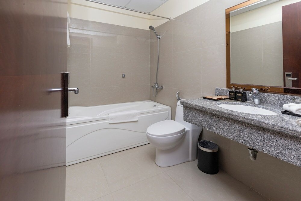 Фото Ht World Hotel