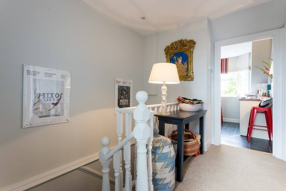 Фото Delightful 1 bed Apartment in Shepherd's Bush