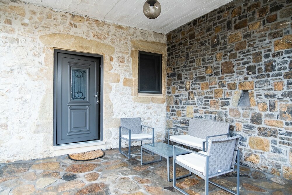 Фото Traditional Villa in Fres