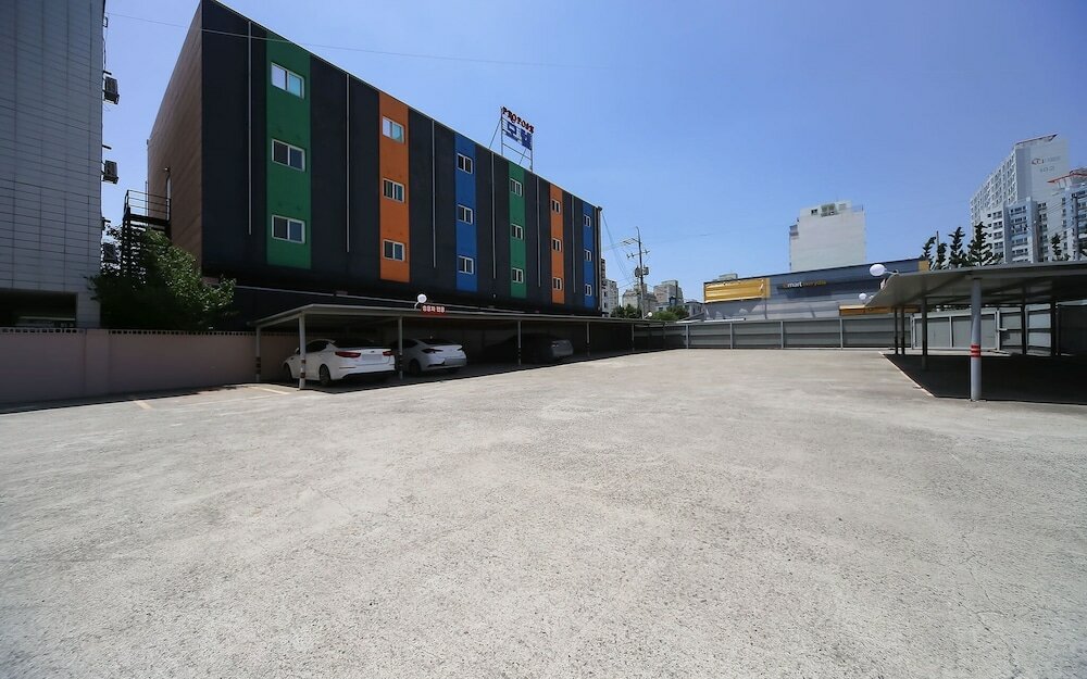 Фото Pohang Mundeok I