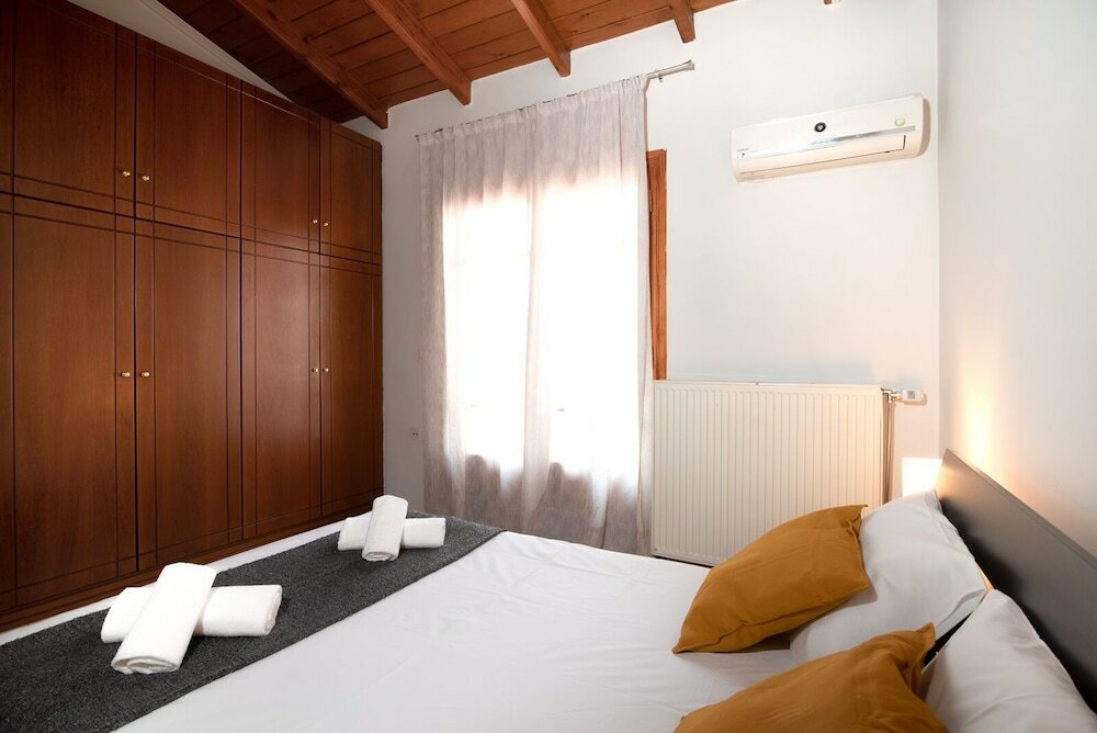 Фото Mtc-ns Apartments by the Airport