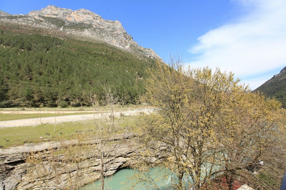 Фото Hotel Gryka e Kelcyres