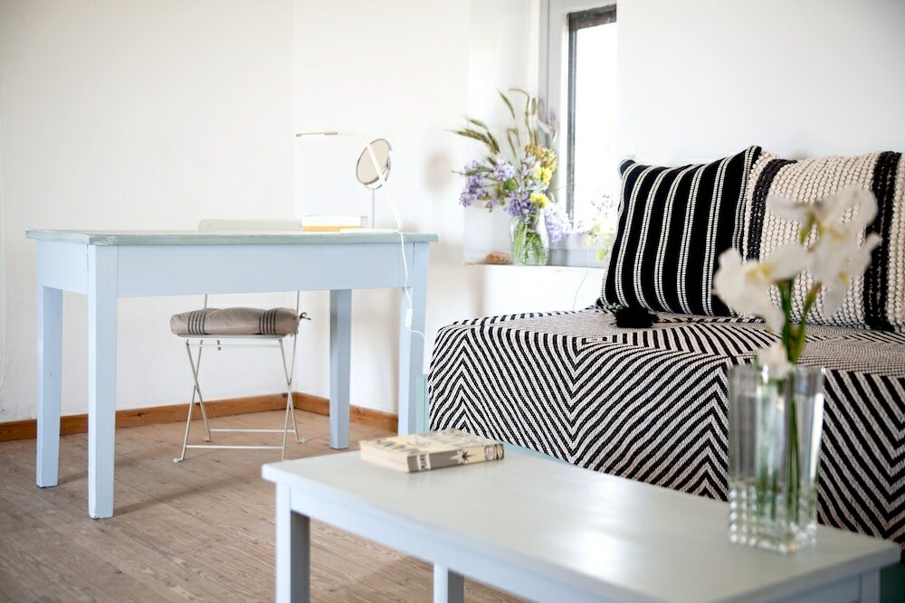 Фото Unique Hideaway with Serene Panoramic views