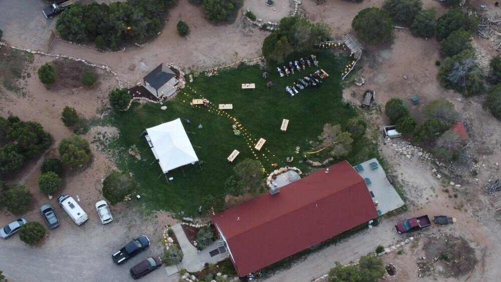 Фото Hacienda Roja - The Cedars № 7 at Wind Walker Homestead