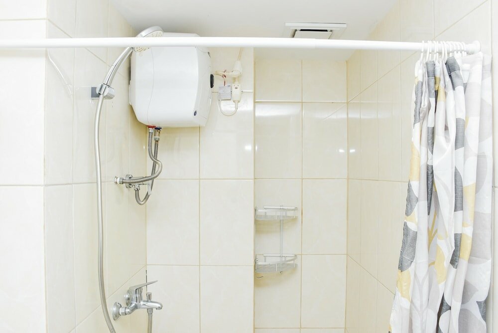 Фото Comfort And Homey 2Br At Springlake Apartment Bekasi