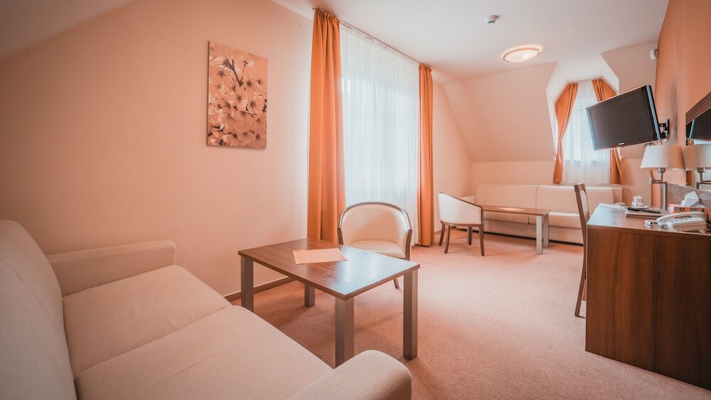 Фото Kupele Cerveny Klastor Smerdzonka