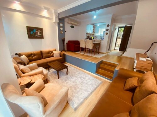 Гостиница Beautiful 3-bedroom House With Sea View and Garden в Кушадасы