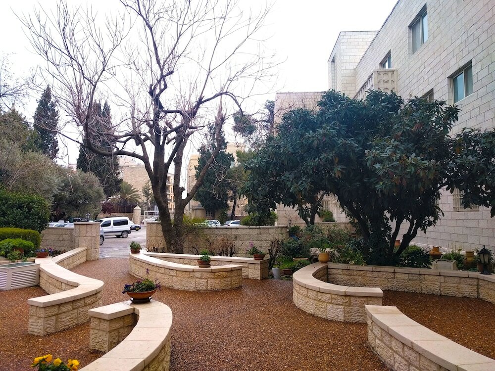 Фото St. Georges Cathedral Pilgrim Guesthouse