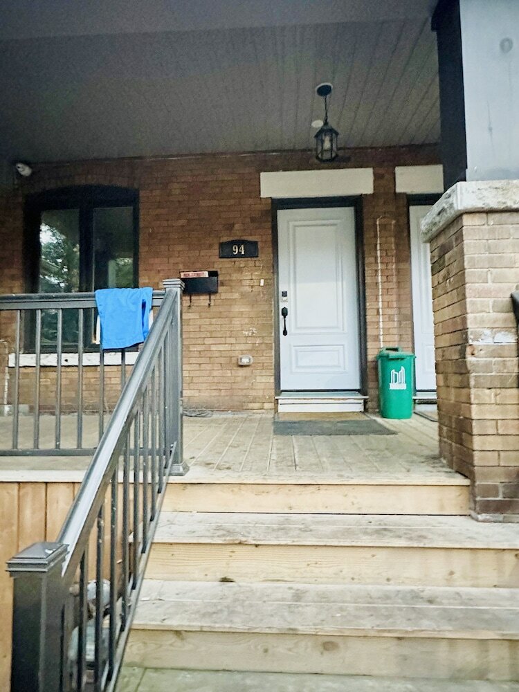 Фото Toronto Furnished Rooms