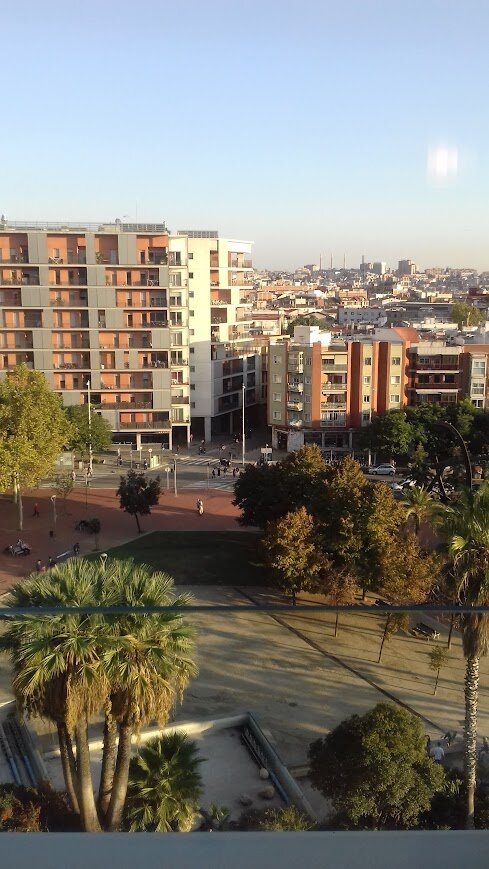 Фото Ibis Barcelona Santa Coloma