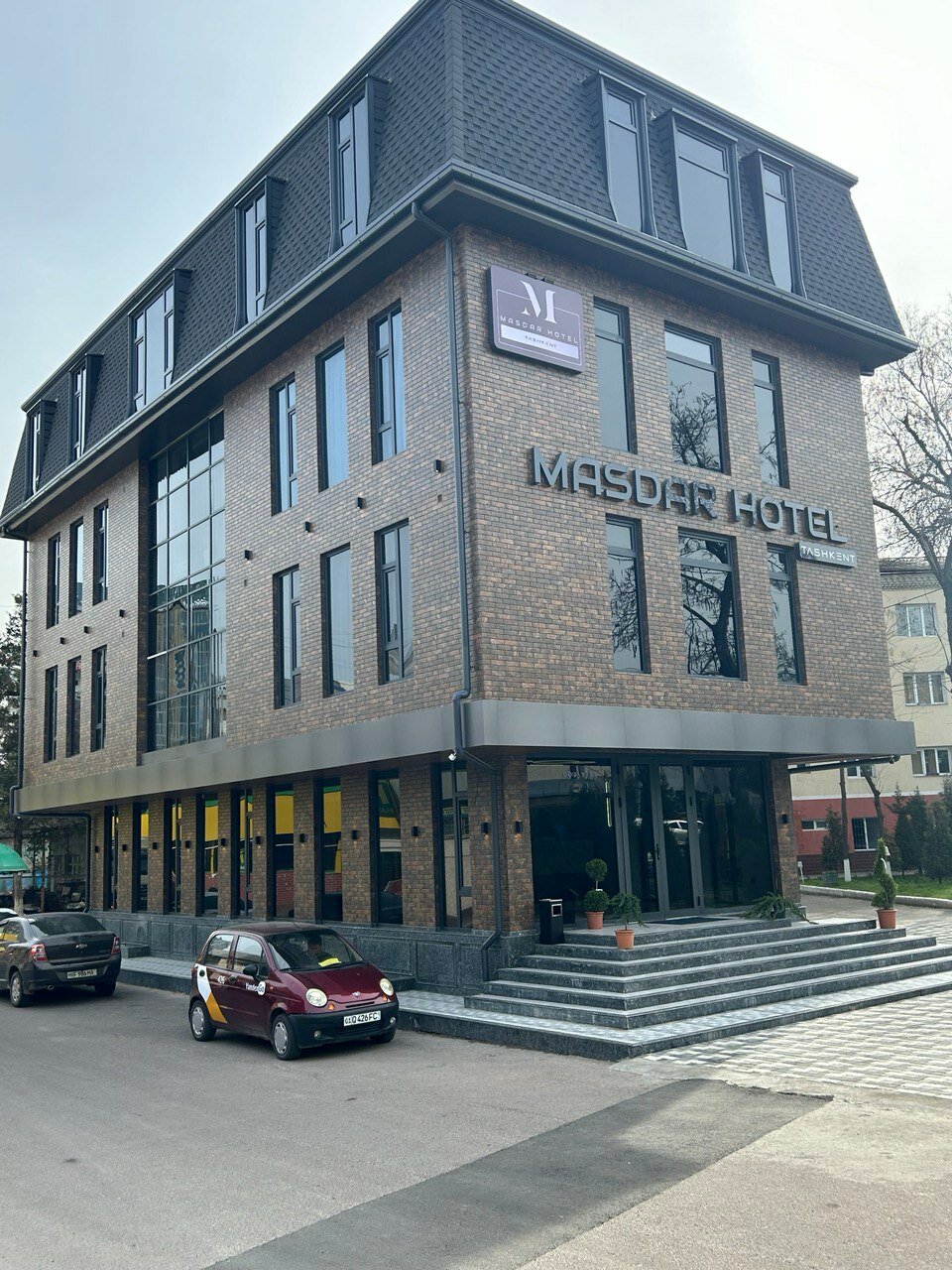 Фото отеля 2