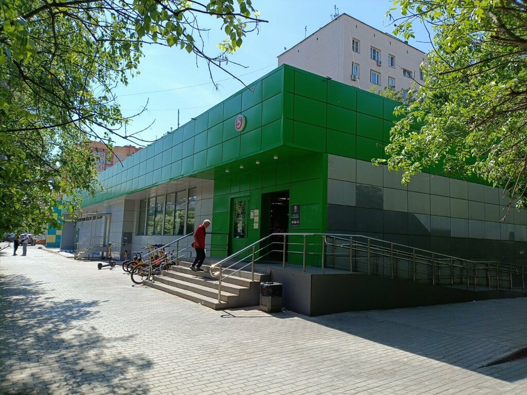 Parcel automat 5Post, Mytischi, photo