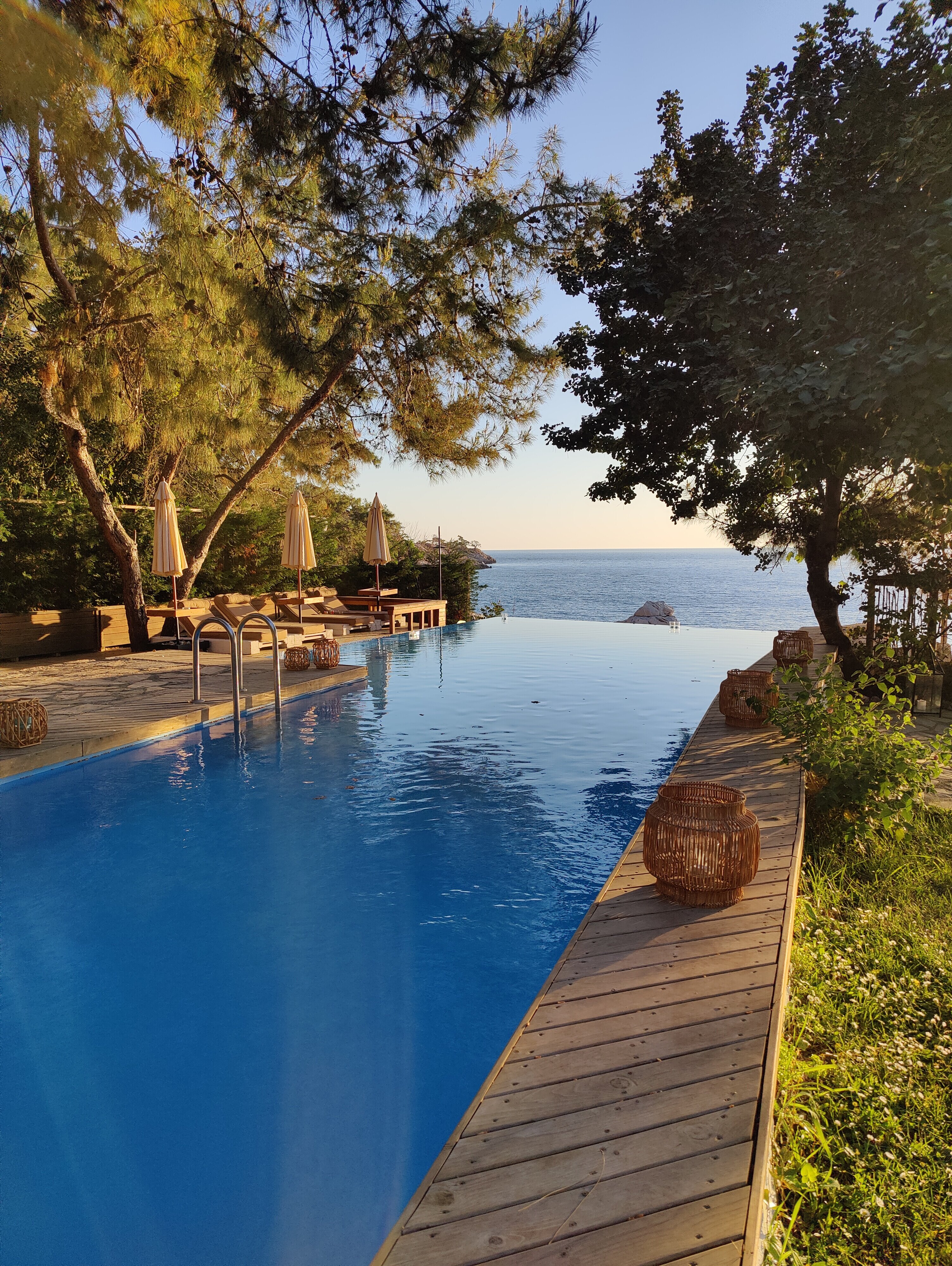 Фото Nautical Hotel