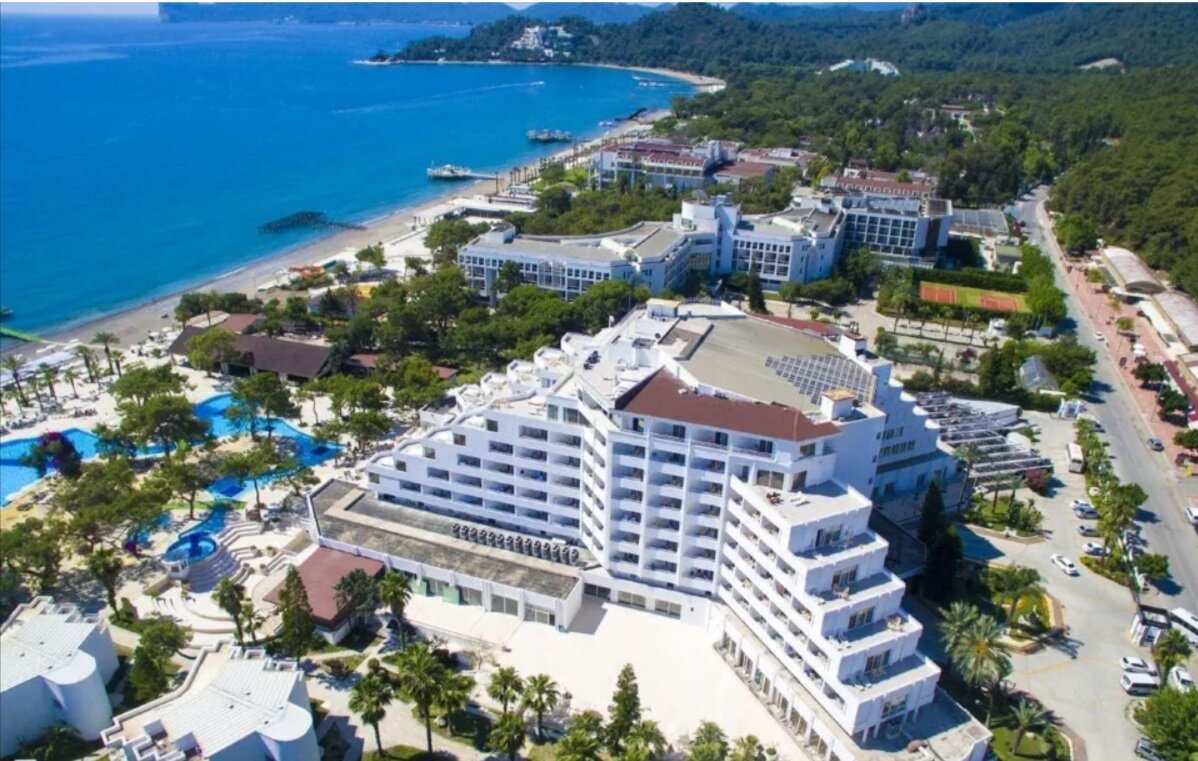 Фото отеля 1