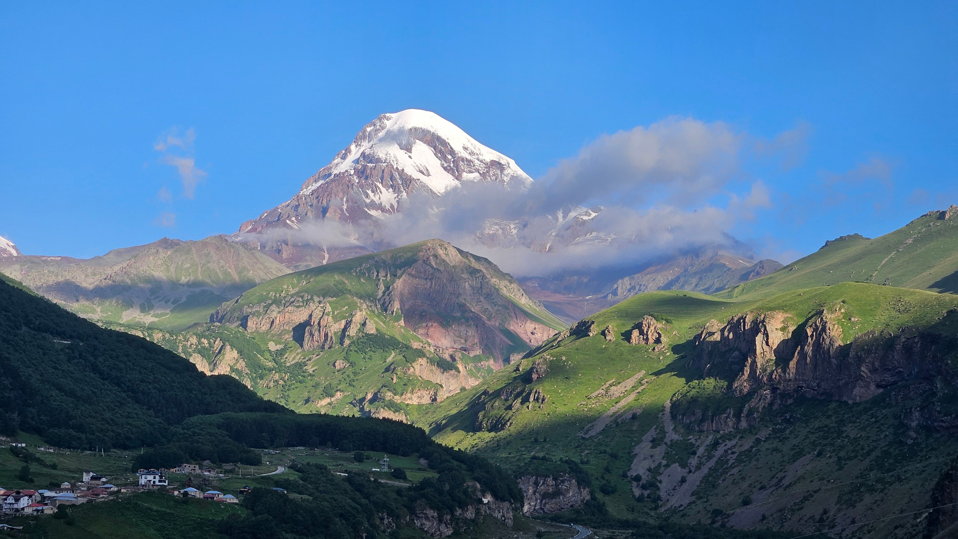 Фото Hotel Axien Kazbegi