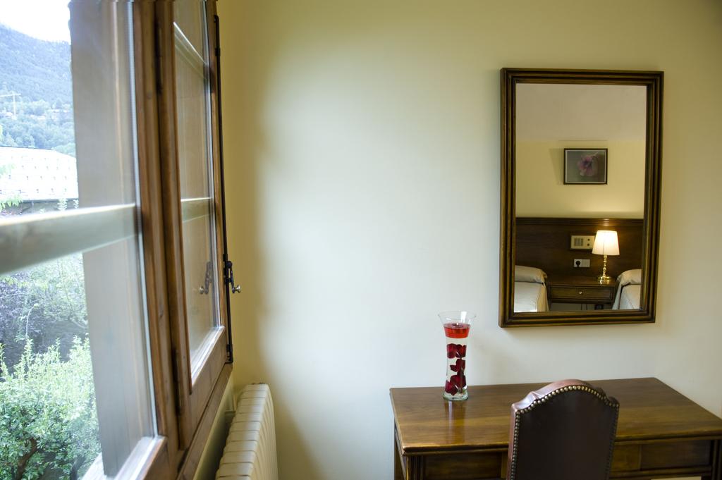 Фото Hotel Rural Santa Bàrbara de la Vall d'Ordino