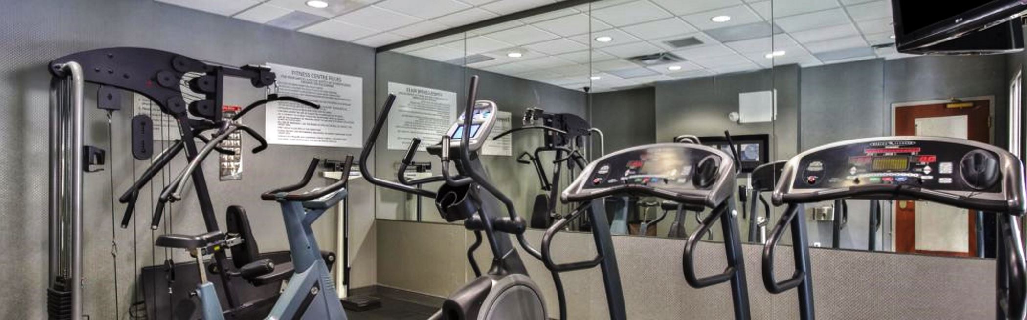 Фото Newmarket Hotel & Suites