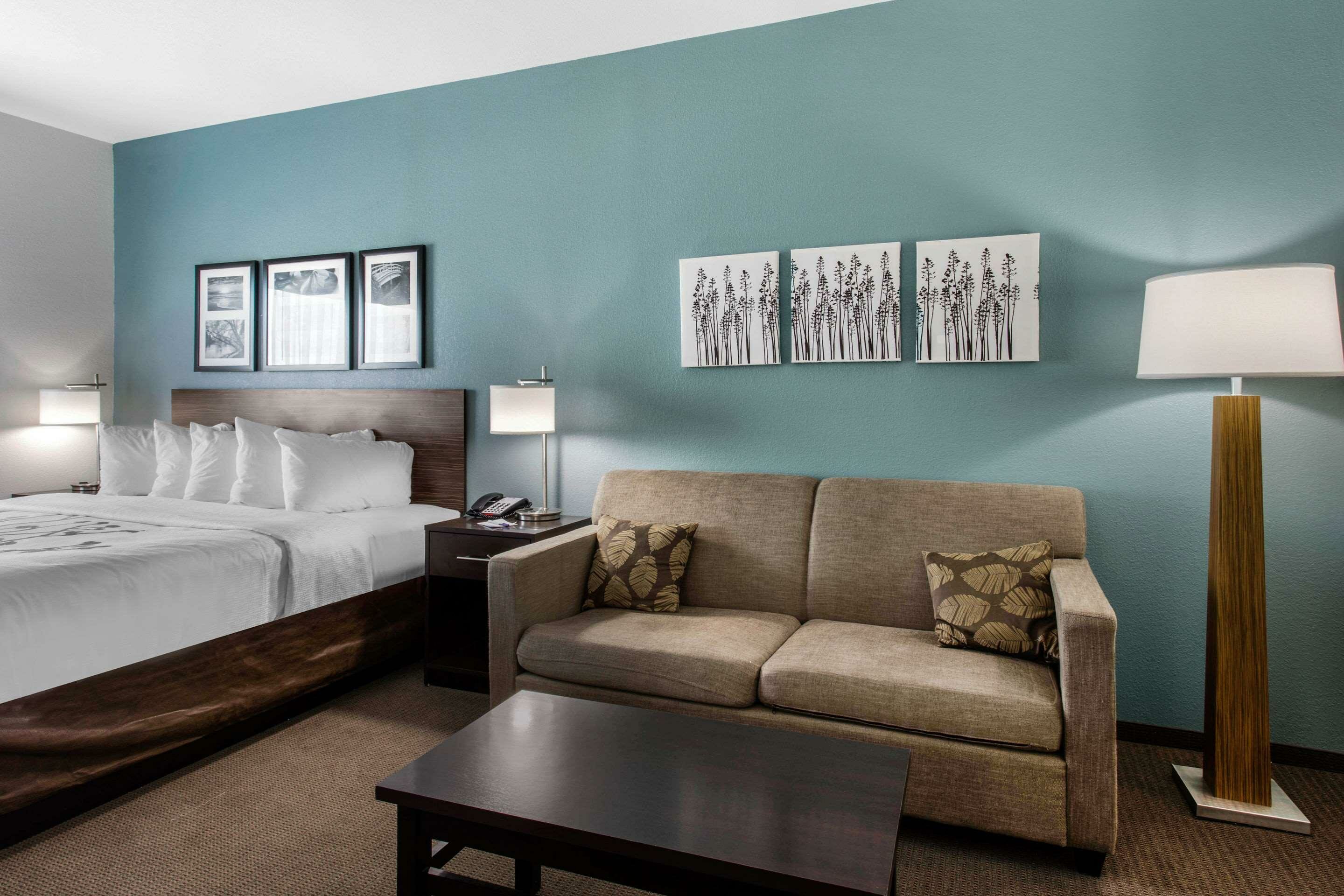 Фото Mainstay Suites