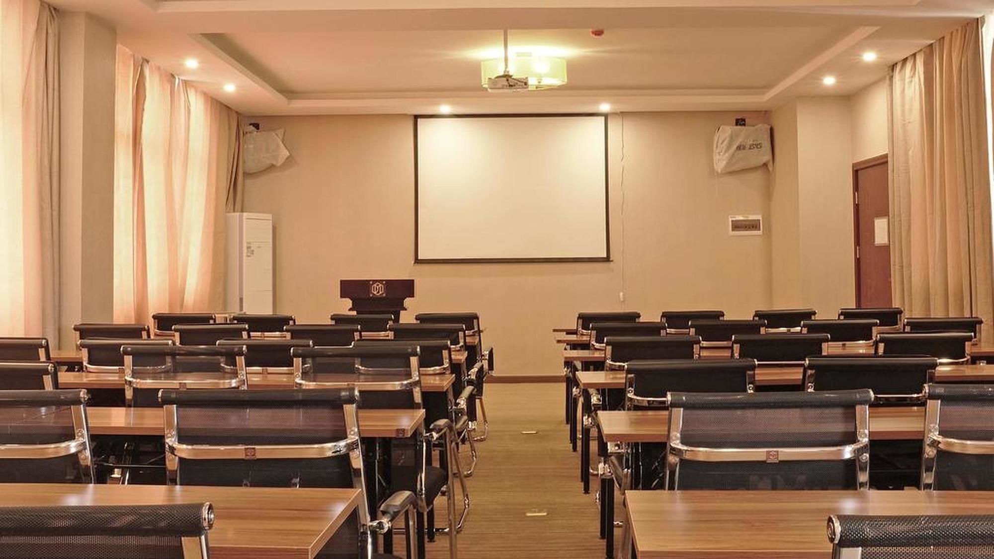 Фото Dmall Hotel