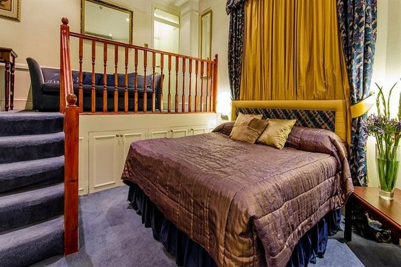 Фото Hotel La Place