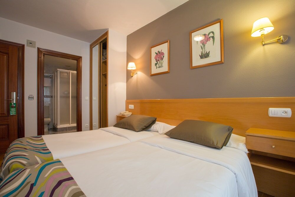 Фото Hotel Costa Verde