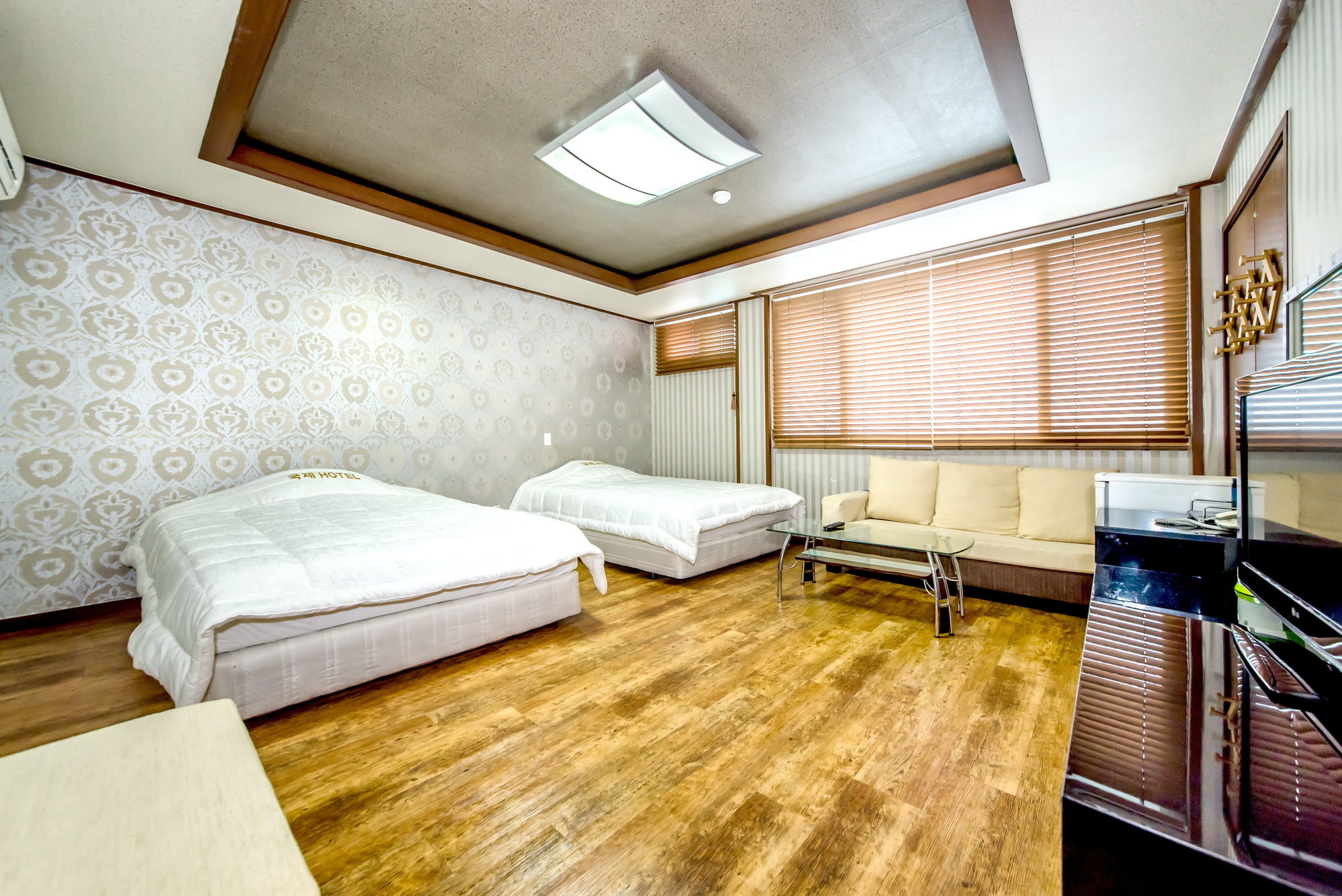 Фото Jeju International Hotel