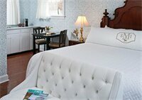 Awol Kennebunkport (United States Route 50), hotel