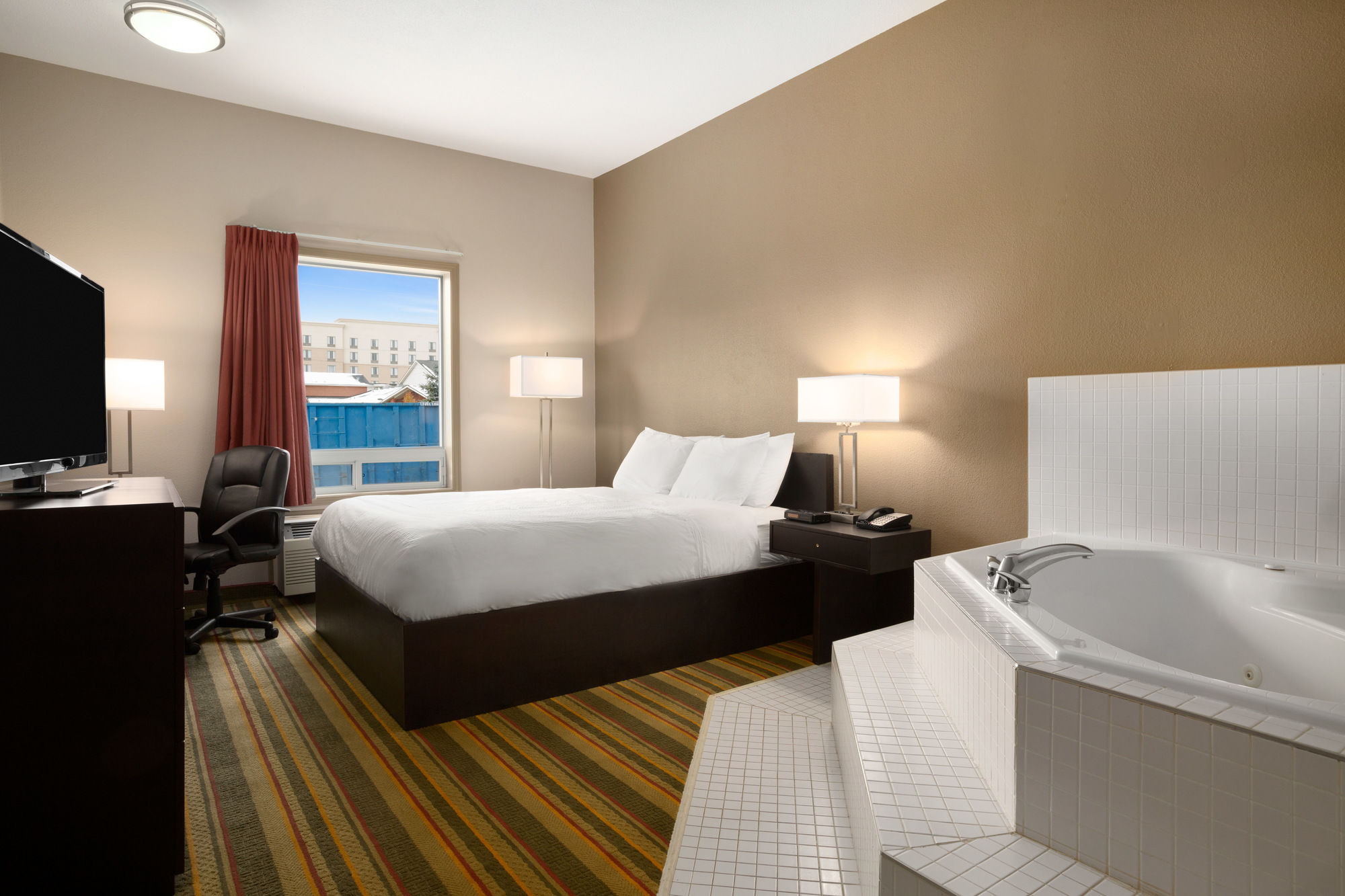 Фото Spark by Hilton Woodstock