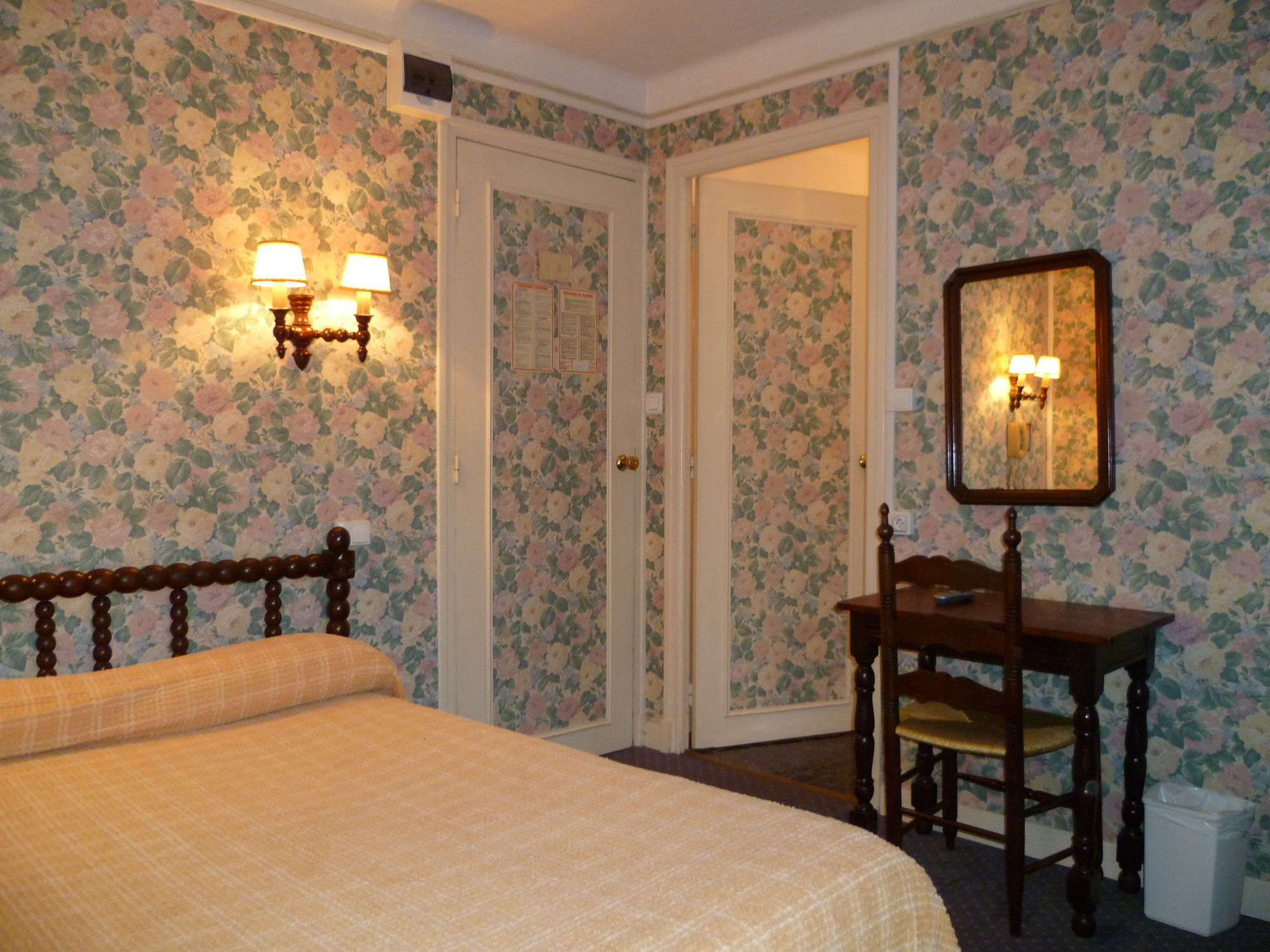 Фото Hôtel Pb - Paris-Barcelone