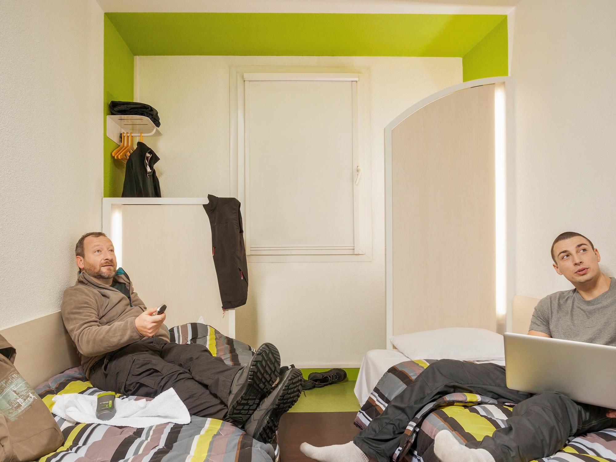 Фото hotelF1 Avignon Centre Courtine gare TGV