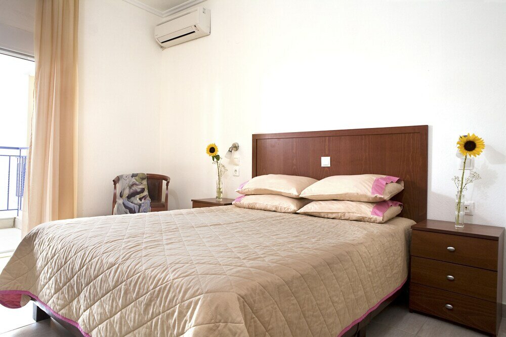 Фото Stratos Hotel