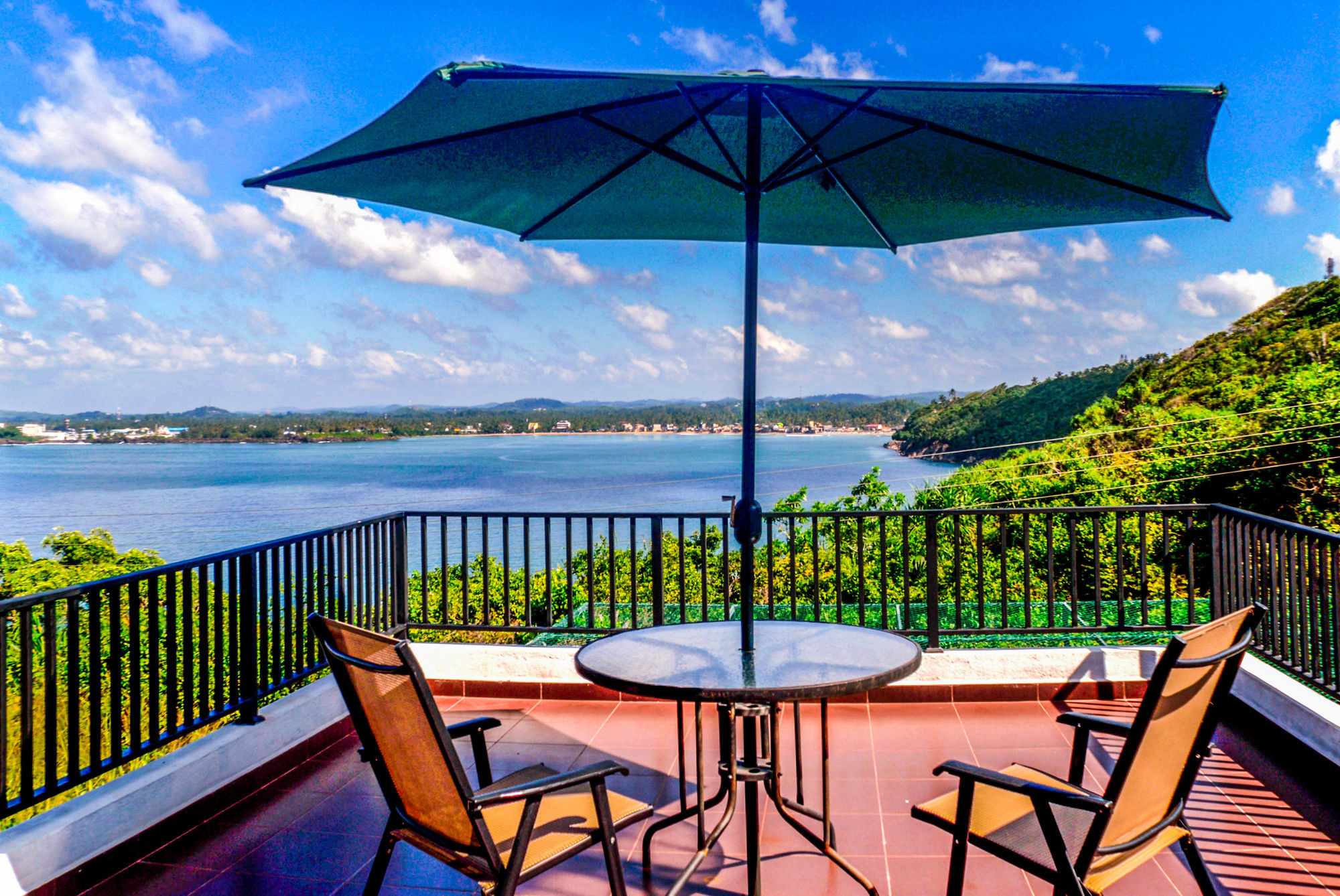 Фото Villa Baywatch Rumassala