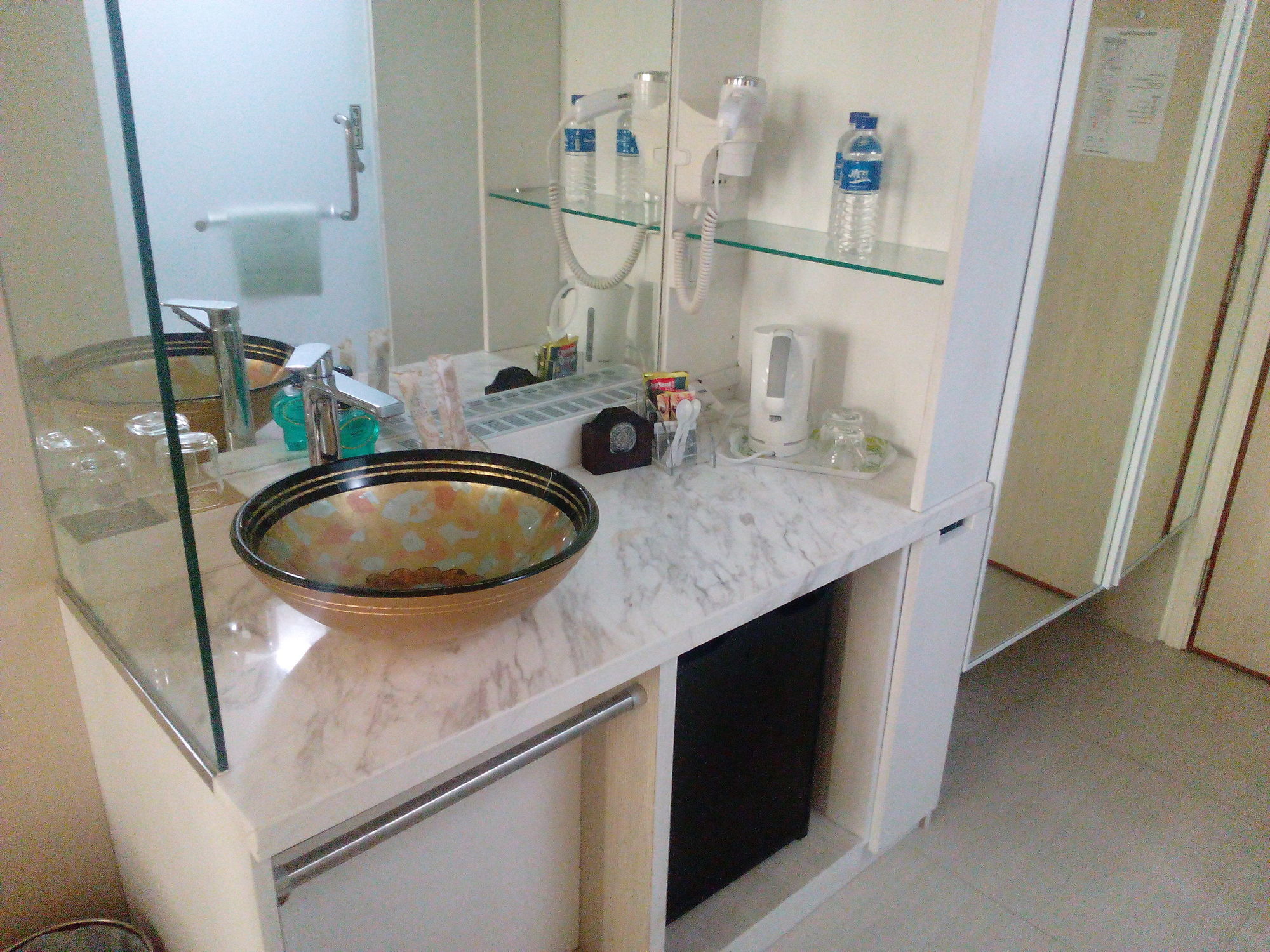 Фото Jayleen Clarke Quay Hotel